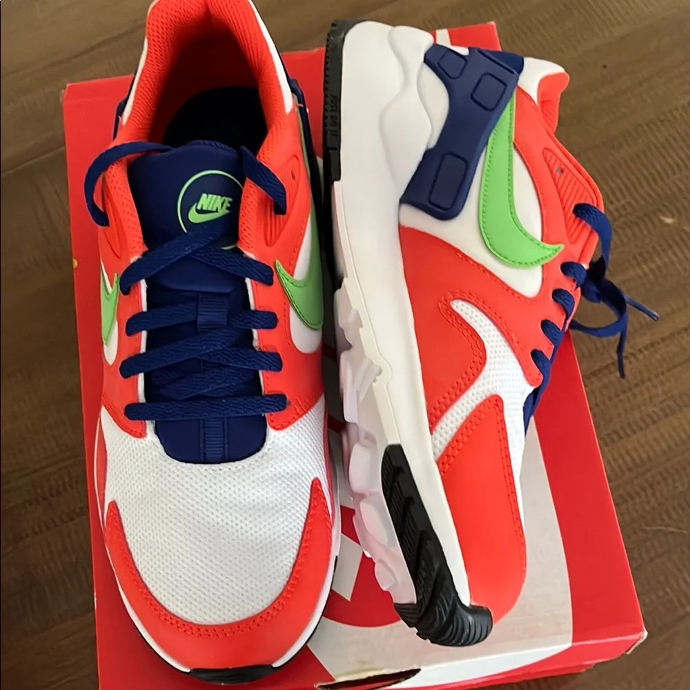 Nike LD victory (GS) Orange and Blue Sneakers with Sporty Silhouette Sz 6.5Y